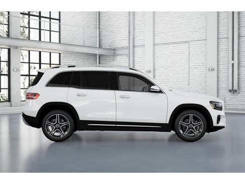 New 2026 Mercedes-Benz GLB 250 4MATIC image 16