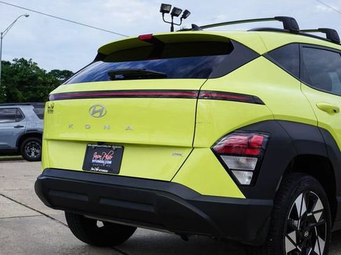 Used 2024 Hyundai Kona SEL w/ Convenience Package AWD/4WD image 5