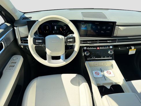 New 2026 Hyundai Santa Fe SE image 16