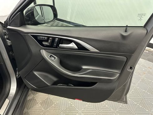 Used 2019 INFINITI QX30 AWD w/ Navigation Package image 15