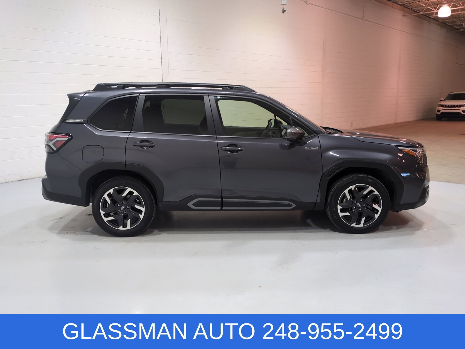 Used 2025 Subaru Forester Limited w/ Popular Package AWD/4WD image 2