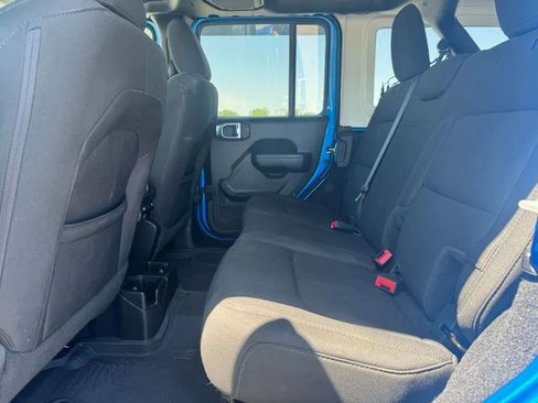 Used 2022 Jeep Wrangler Unlimited Sport AWD/4WD image 18