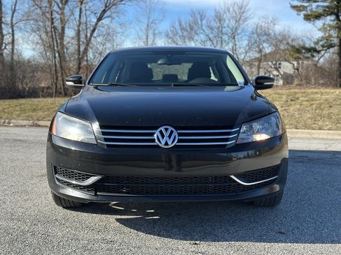 Used 2014 Volkswagen Passat 2.5 SE image 2