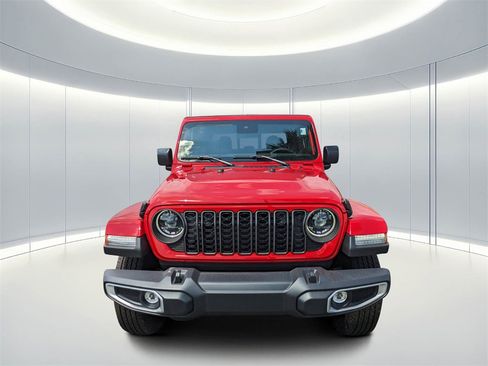 New 2024 Jeep Gladiator Sport image 3