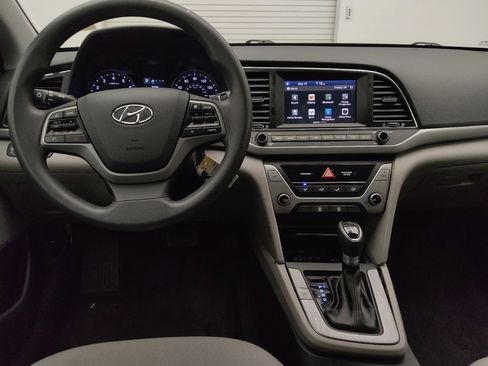 Used 2018 Hyundai Elantra SEL FWD image 22