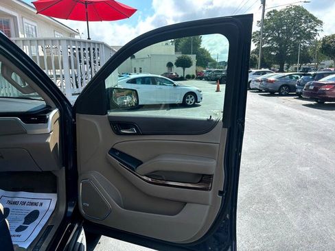 Used 2018 GMC Yukon SLT w/ Premium Edition image 22