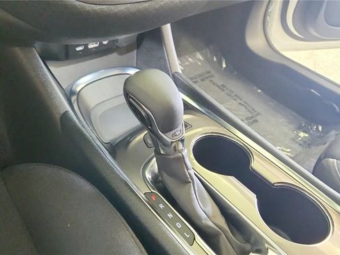 Used 2025 Chevrolet Malibu LT FWD image 27