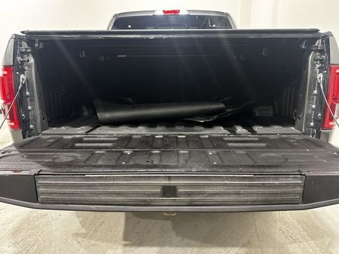 Used 2015 Ford F150 Platinum w/ Equipment Group 701A Luxury image 26