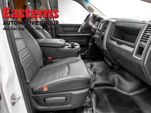 Used 2023 RAM 1500 Tradesman w/ Chrome Appearance Group RWD image 23