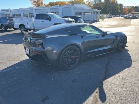Used 2017 Chevrolet Corvette Z06 image 3