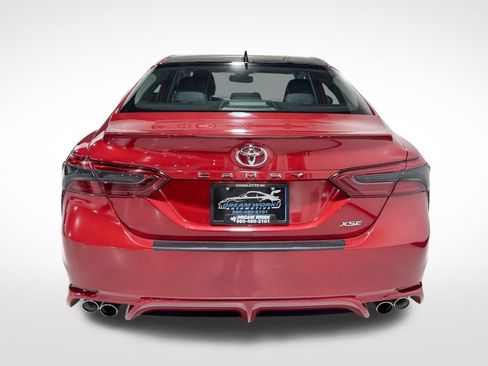 Used 2019 Toyota Camry XSE image 8