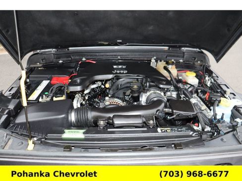 Used 2018 Jeep Wrangler Sport image 31