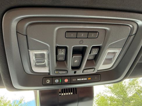 New 2026 GMC Sierra 2500 Denali Ultimate w/ LPO, Black Badging Package AWD/4WD image 37