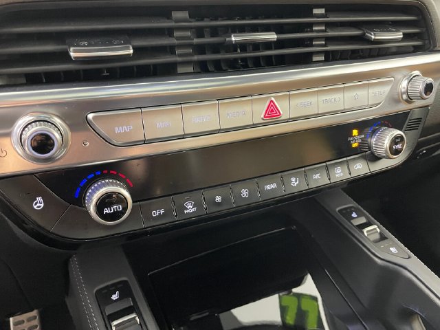 Used 2022 Kia Telluride SX w/ Towing Package AWD/4WD image 10