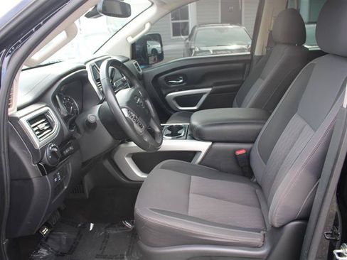 Used 2020 Nissan Titan SV w/ SV Convenience Package AWD/4WD image 11