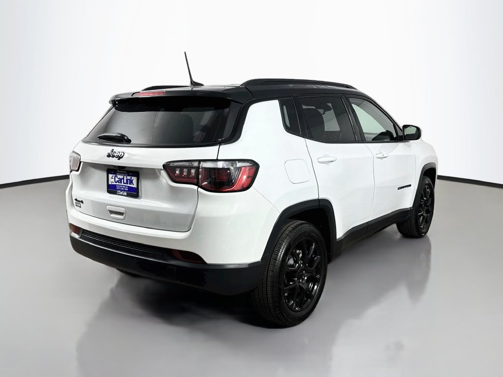 Used 2023 Jeep Compass Latitude w/ Convenience Group AWD/4WD image 8
