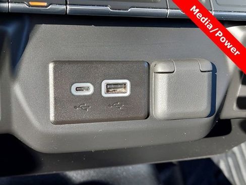 Used 2025 Chevrolet Silverado 1500 W/T w/ WT Value Package image 17