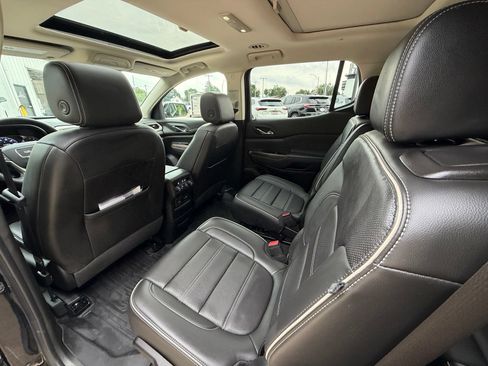 Used 2023 GMC Acadia Denali w/ Denali Ultimate Package AWD/4WD image 24