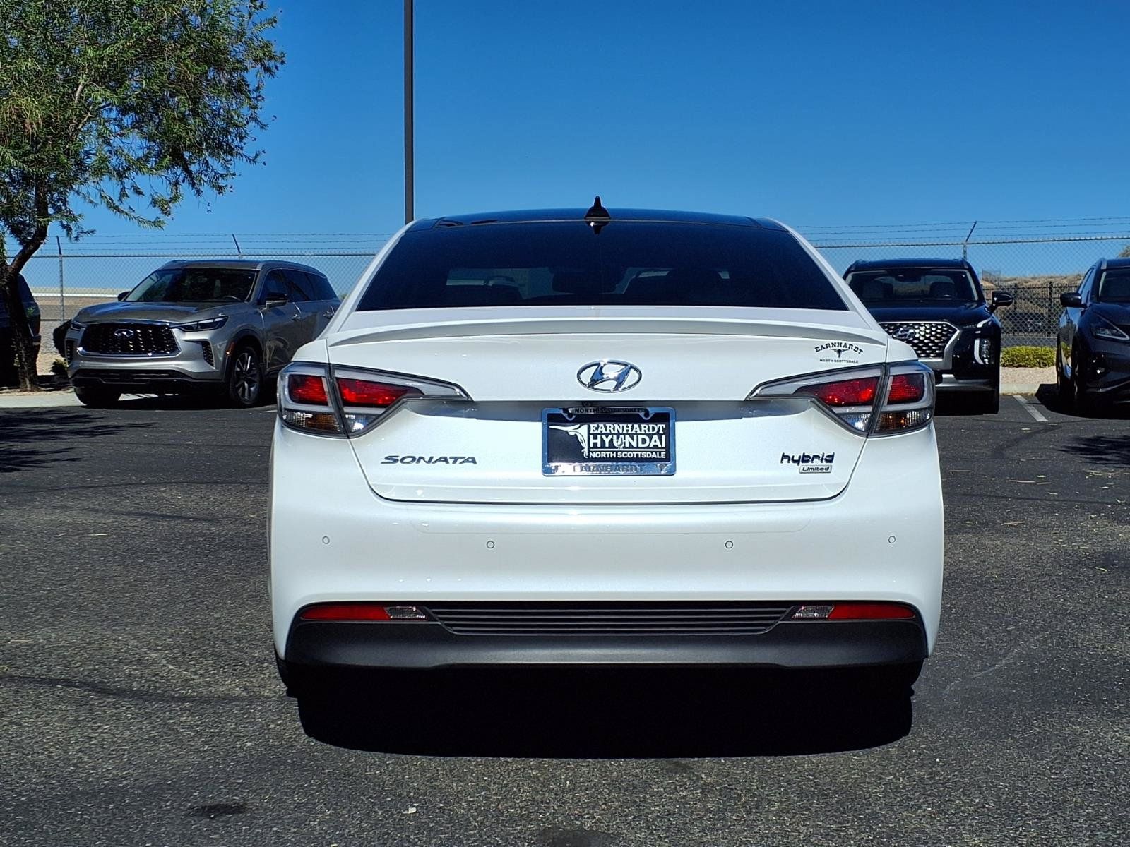 Used 2017 Hyundai Sonata Limited w/ Ultimate Package 02 FWD image 4