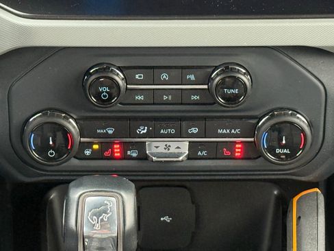 Certified 2022 Ford Bronco Badlands image 21