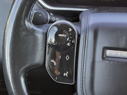 Used 2020 Land Rover Range Rover HSE image 12