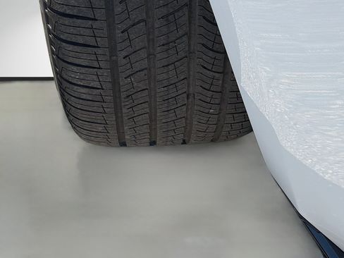 New 2026 Land Rover Range Rover Long Wheelbase SE AWD/4WD image 42