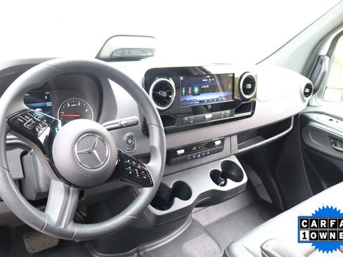 Used 2025 Mercedes-Benz Sprinter 2500 image 17
