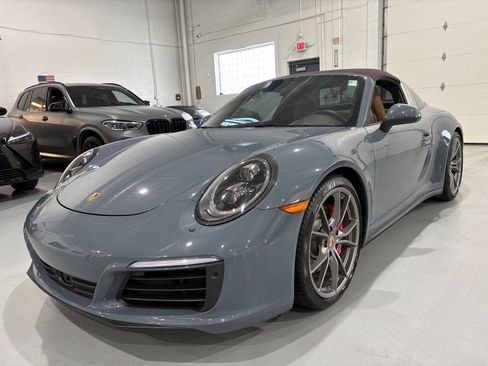 Used 2017 Porsche 911 Targa 4S AWD/4WD image 3