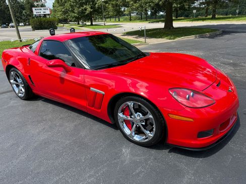 Used 2010 Chevrolet Corvette Grand Sport RWD image 12
