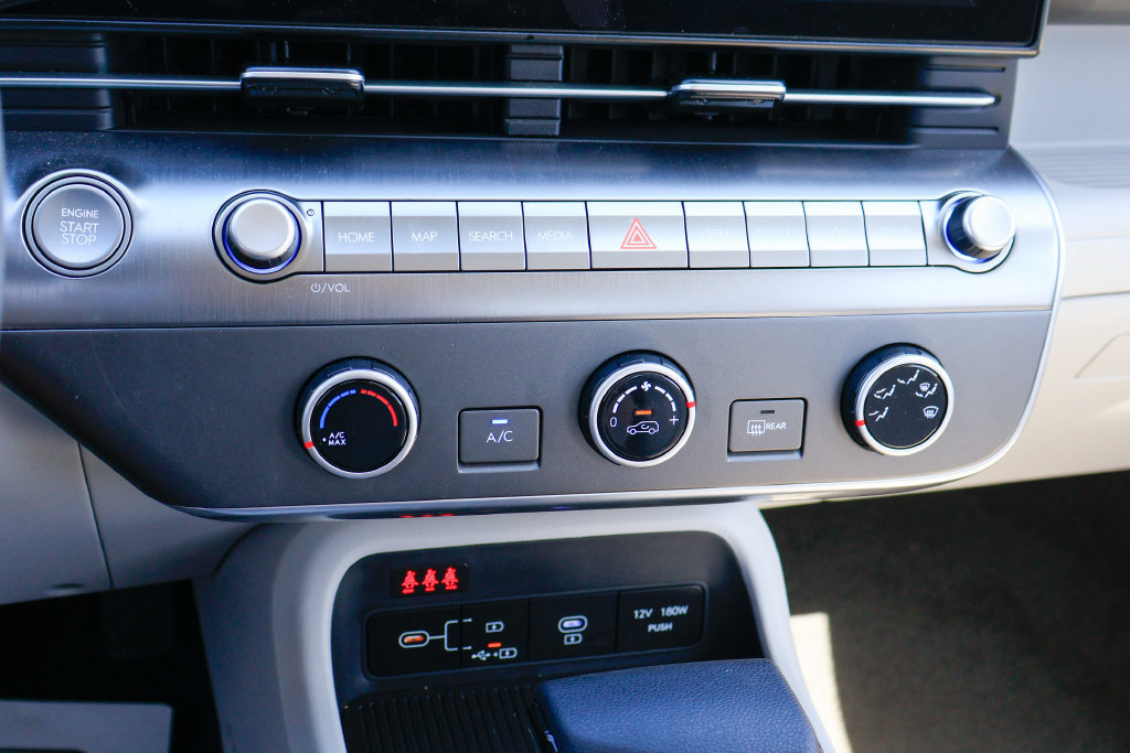 Certified 2026 Hyundai Kona SE FWD image 14