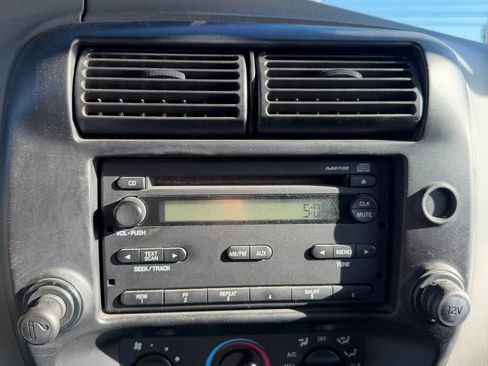 Used 2009 Ford Ranger XL image 16