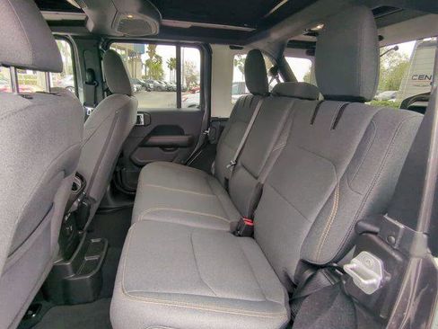 Certified 2025 Jeep Wrangler Unlimited Sahara w/ Safety Group image 15