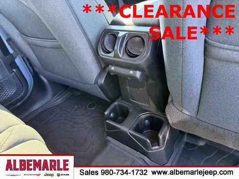 Used 2024 Jeep Wrangler Willys image 36