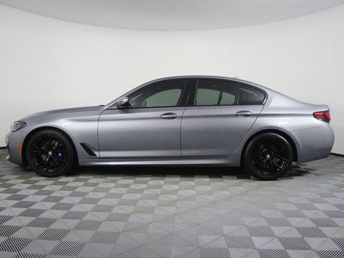 Used 2023 BMW 530i w/ Executive Package image 6