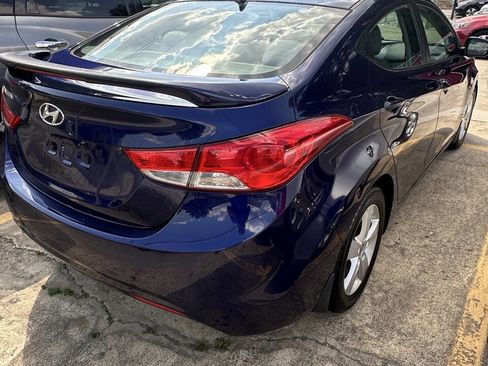 Used 2013 Hyundai Elantra GLS w/ Preferred Pkg FWD image 4