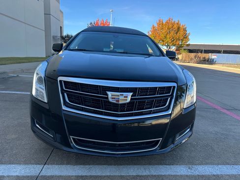 Used 2017 Cadillac XTS Sedan 4D image 3