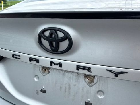 Used 2020 Toyota Camry SE AWD/4WD image 14