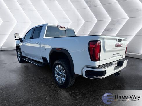 Used 2023 GMC Sierra 2500 Denali w/ Denali Ultimate Package image 2