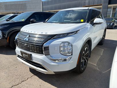 Used 2023 Mitsubishi Outlander SE