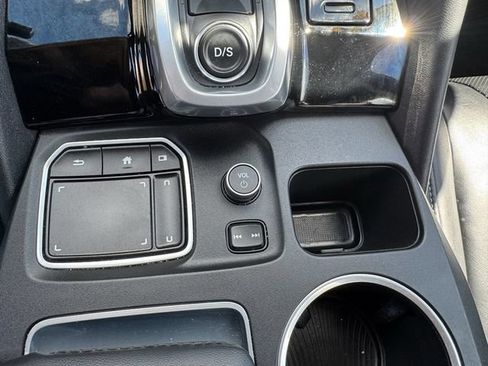 Used 2023 Acura MDX SH-AWD w/ Technology Package image 29