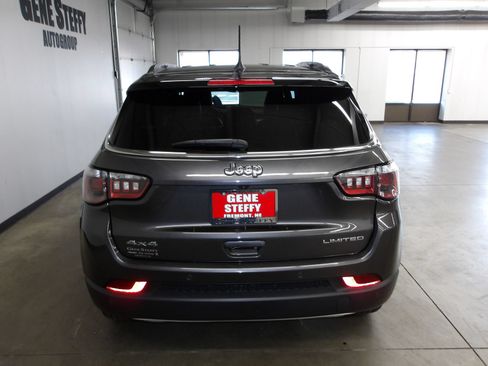 Used 2023 Jeep Compass Limited AWD/4WD image 5