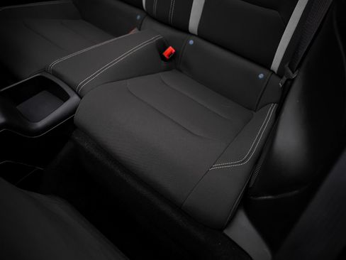 Used 2019 Chevrolet Camaro LT RWD image 40