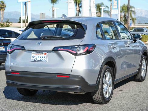 Used 2025 Honda HR-V LX image 7