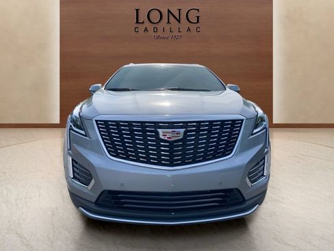 Certified 2025 Cadillac XT5 Premium Luxury w/ Technology Package AWD/4WD image 8