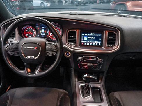 Used 2022 Dodge Charger SXT image 12