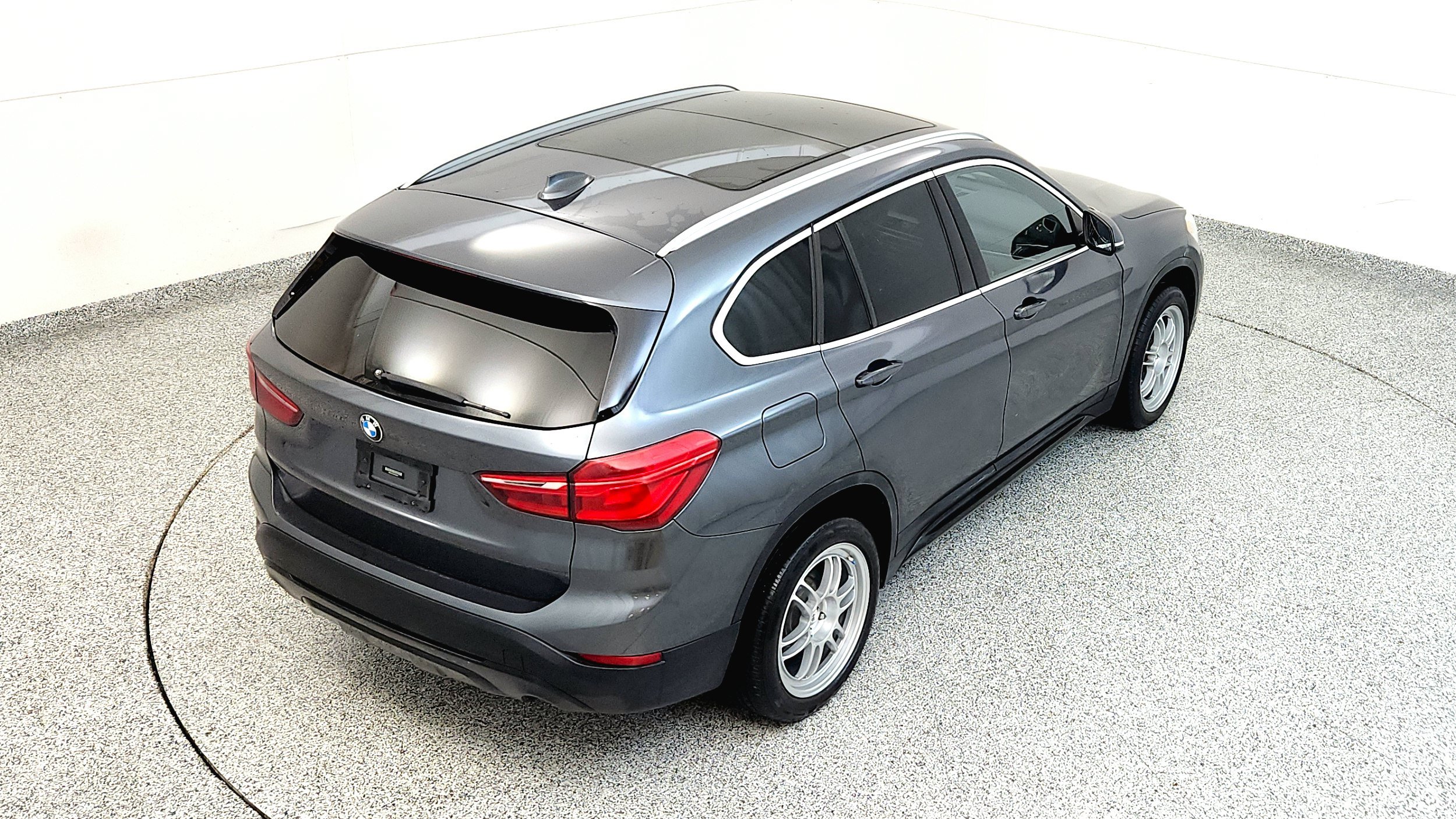 Used 2018 BMW X1 sDrive28i w/ Convenience Package FWD image 19