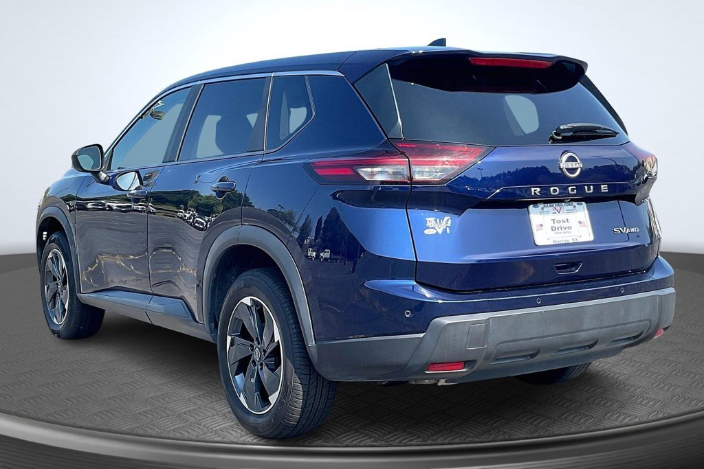 Used 2024 Nissan Rogue SV AWD/4WD image 5