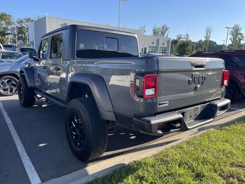 Used 2020 Jeep Gladiator Sport w/ Quick Order Package 24S AWD/4WD image 3