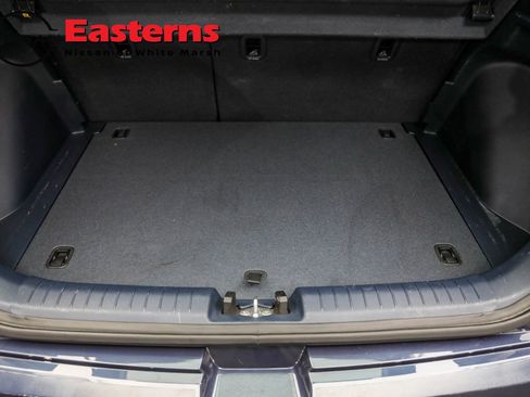 Used 2023 Hyundai Venue Limited image 24