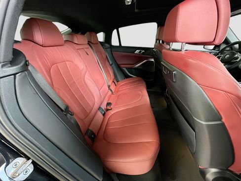 Used 2022 BMW X6 M50i w/ Premium Package image 29